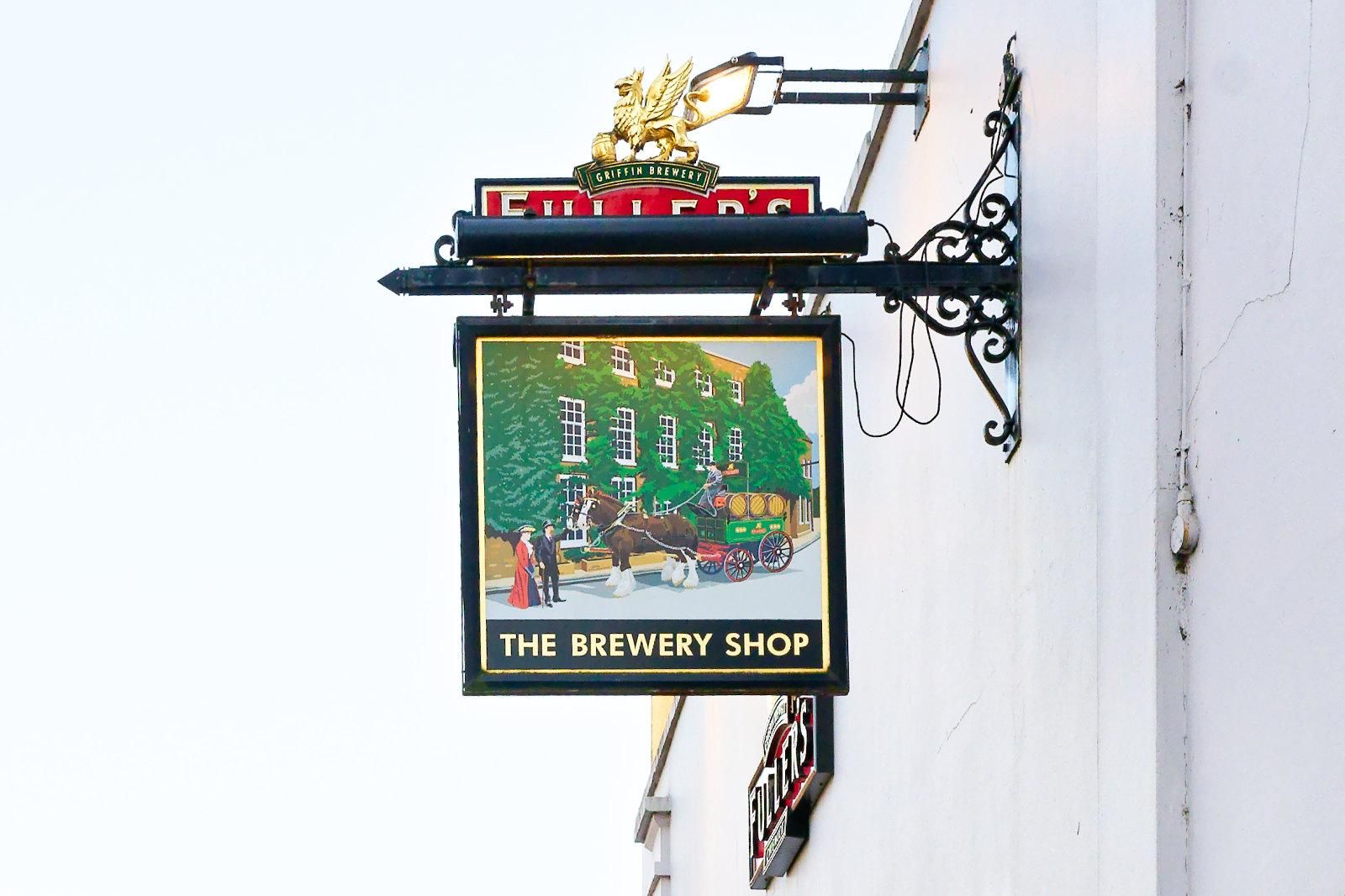 Fullers Brewery Shop & Tap Room hanging sign (March 2026). (External, Sign). Published on 20-03-2026