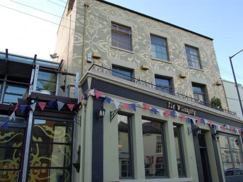 (Pub, External). Published on 19-10-2012