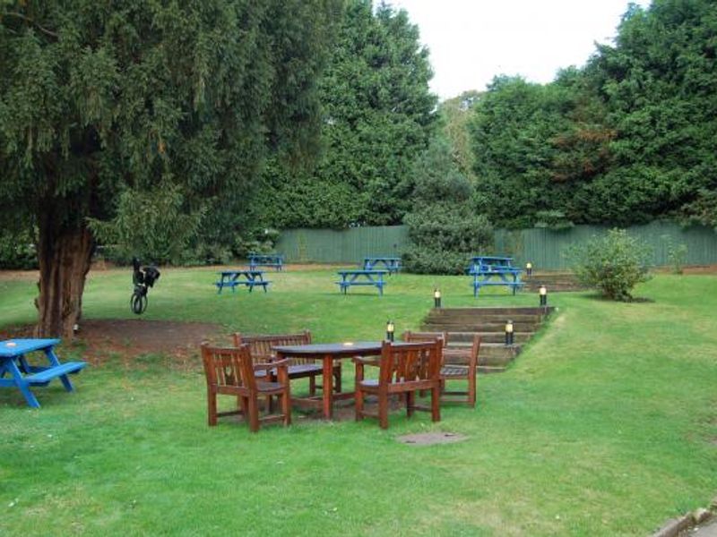 (Pub, External, Garden). Published on 23-09-2013