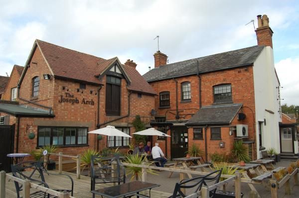 (Pub, External, Garden). Published on 23-09-2013