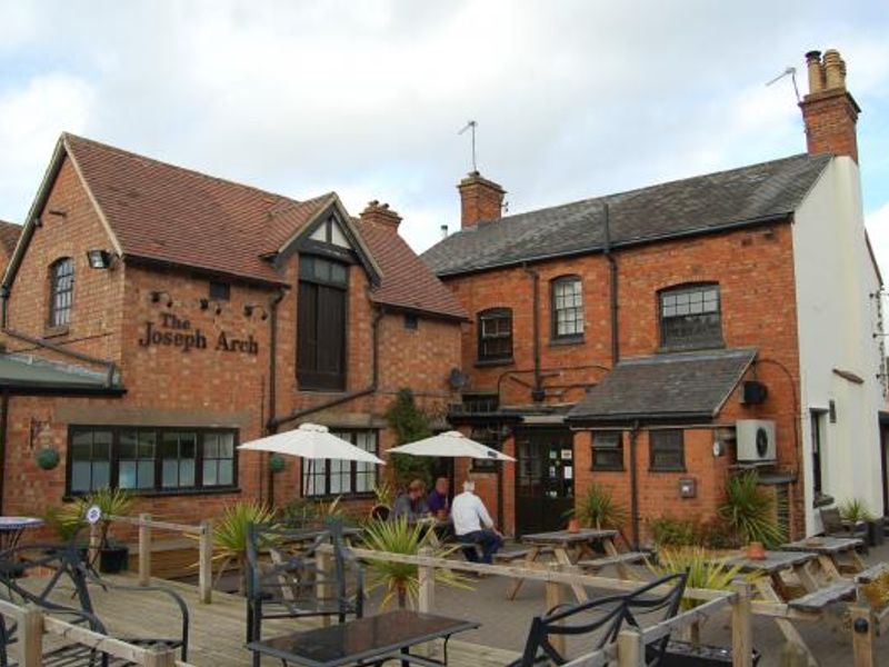 (Pub, External, Garden). Published on 23-09-2013 