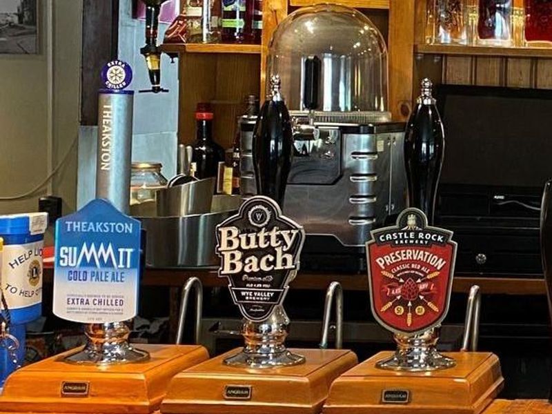 (Pub, Bar). Published on 24-09-2023 