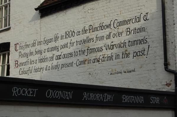 (Pub, External, Sign). Published on 19-10-2012