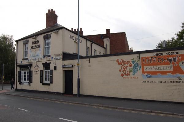 (Pub, External, Sign). Published on 19-10-2012