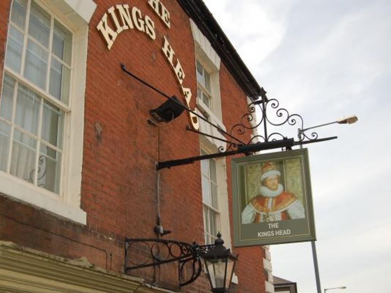 (Pub, External, Sign). Published on 19-10-2012