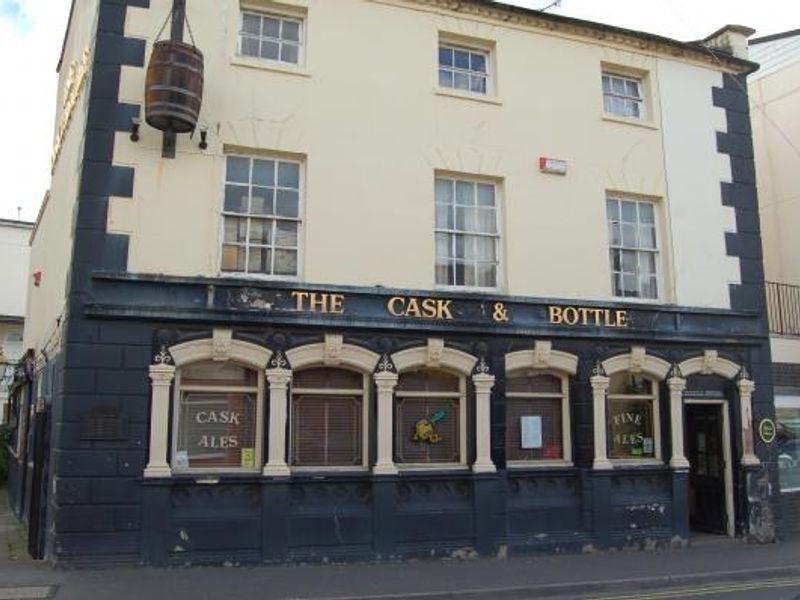 As the Cask & Bottle in 2012. (Pub, External). Published on 07-10-2012 
