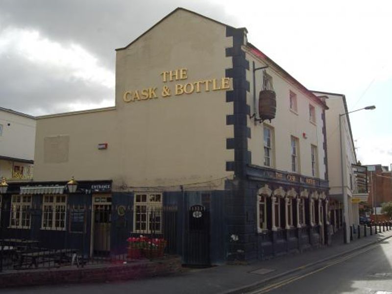 As the Cask & Bottle in 2012. (Pub, External). Published on 07-10-2012 