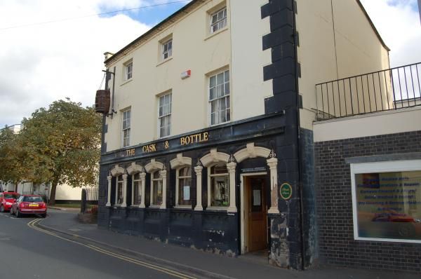 As the Cask & Bottle in 2012. (Pub, External). Published on 07-10-2012