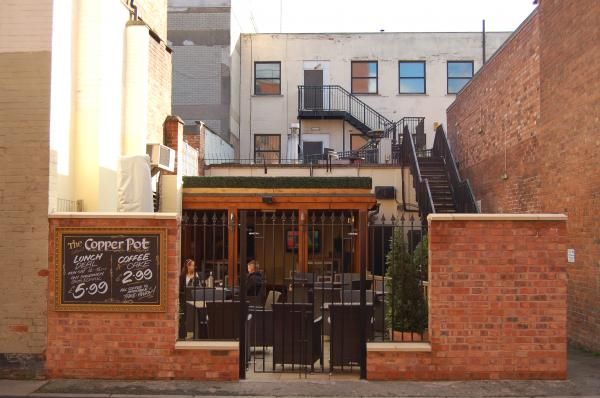 Outsidearea at back of pub. (Pub, External, Garden). Published on 07-10-2012