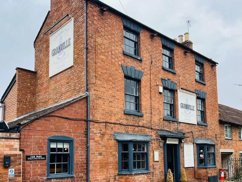 Front with car parking. (Pub, External, Sign, Key). Published on 29-09-2022