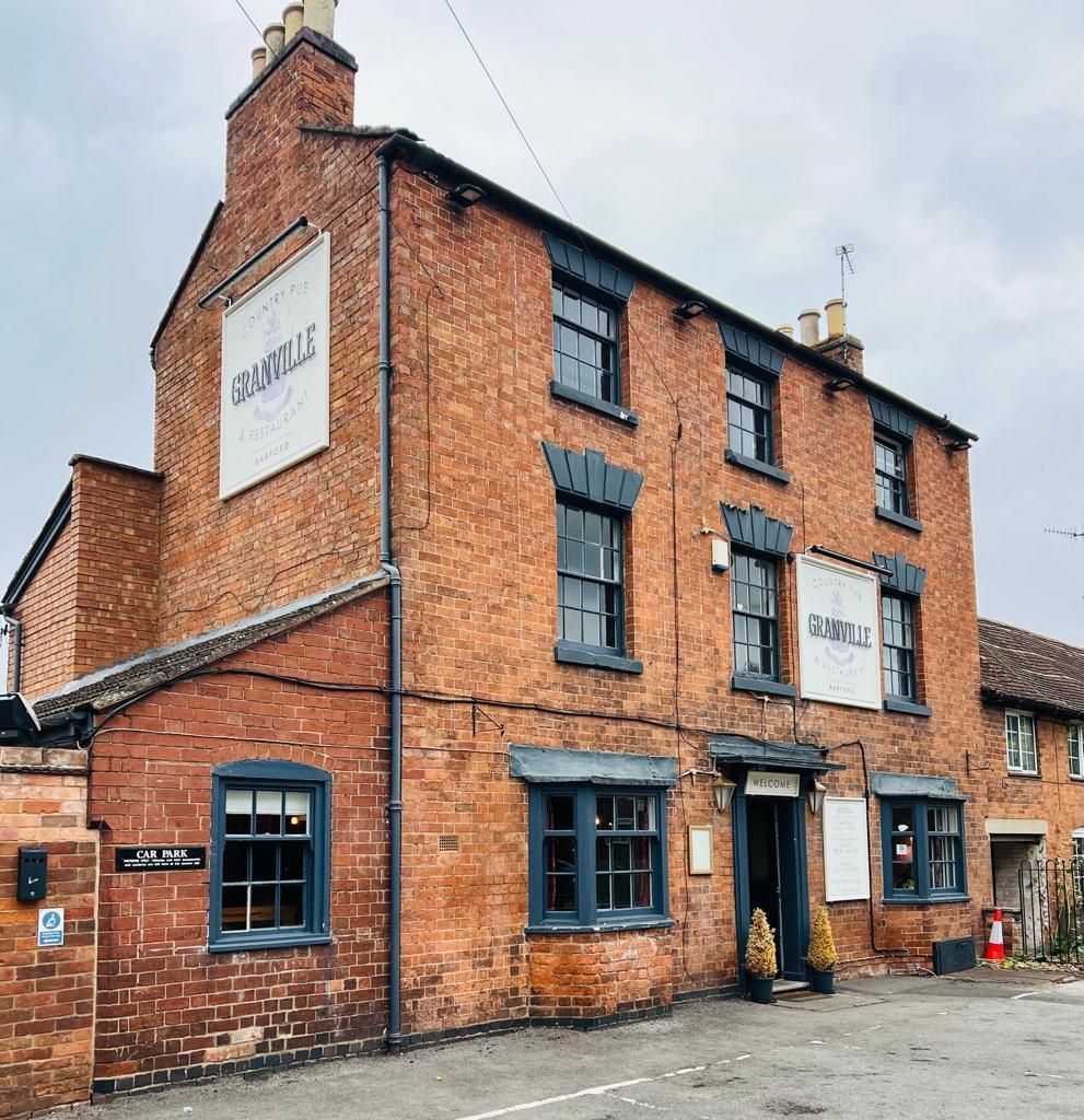 Front with car parking. (Pub, External, Sign, Key). Published on 29-09-2022