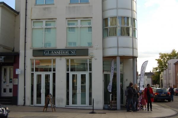 (Pub, External). Published on 18-10-2012