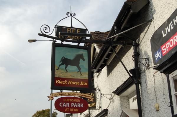 (Pub, External, Sign). Published on 19-10-2012