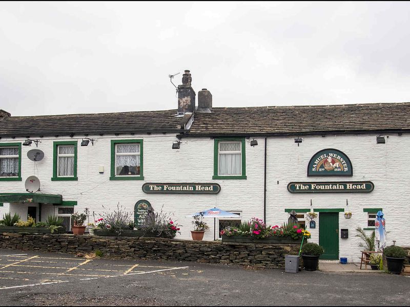 Fountain Head. (Pub, External). Published on 01-10-2013