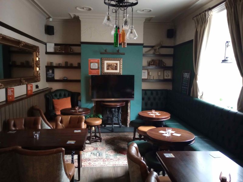 Seating area. (Pub). Published on 12-07-2024