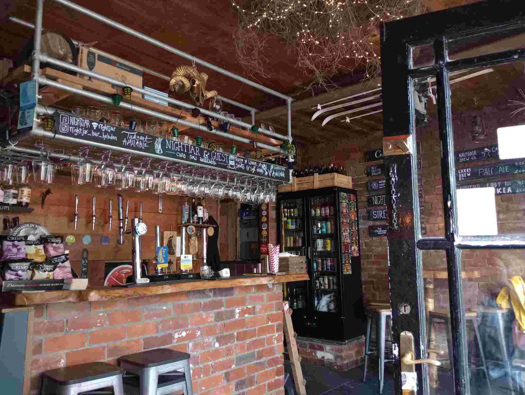 (Pub, Bar). Published on 07-07-2023