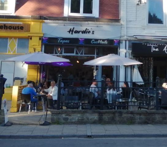(Pub, External, Customers, Key). Published on 06-08-2022