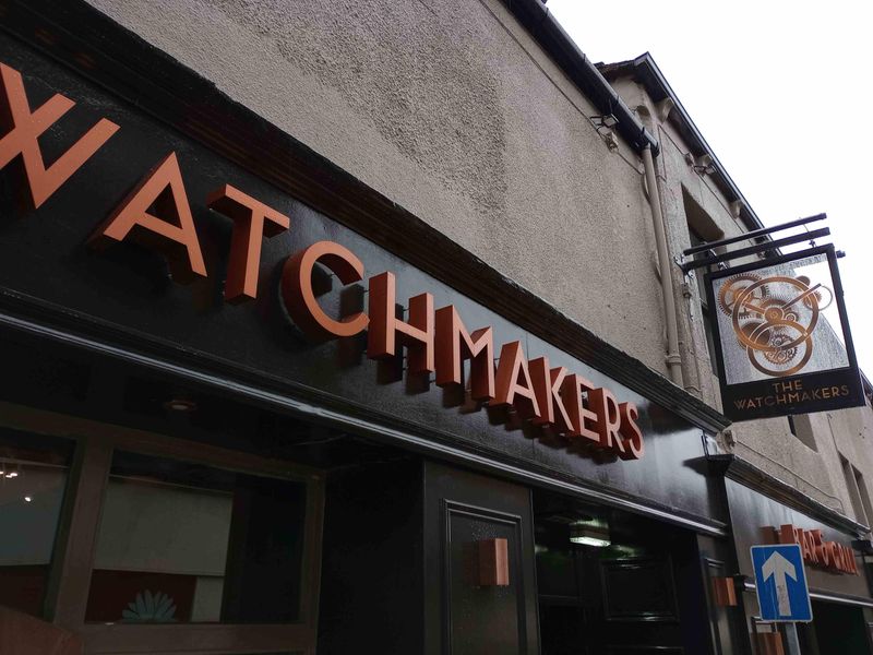 (Pub, External, Sign). Published on 04-11-2023