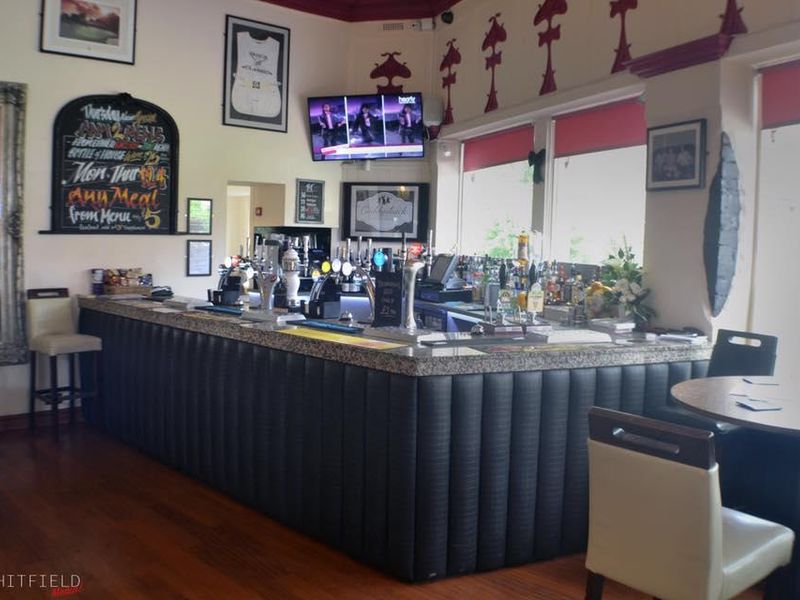(Pub, Bar). Published on 14-04-2019