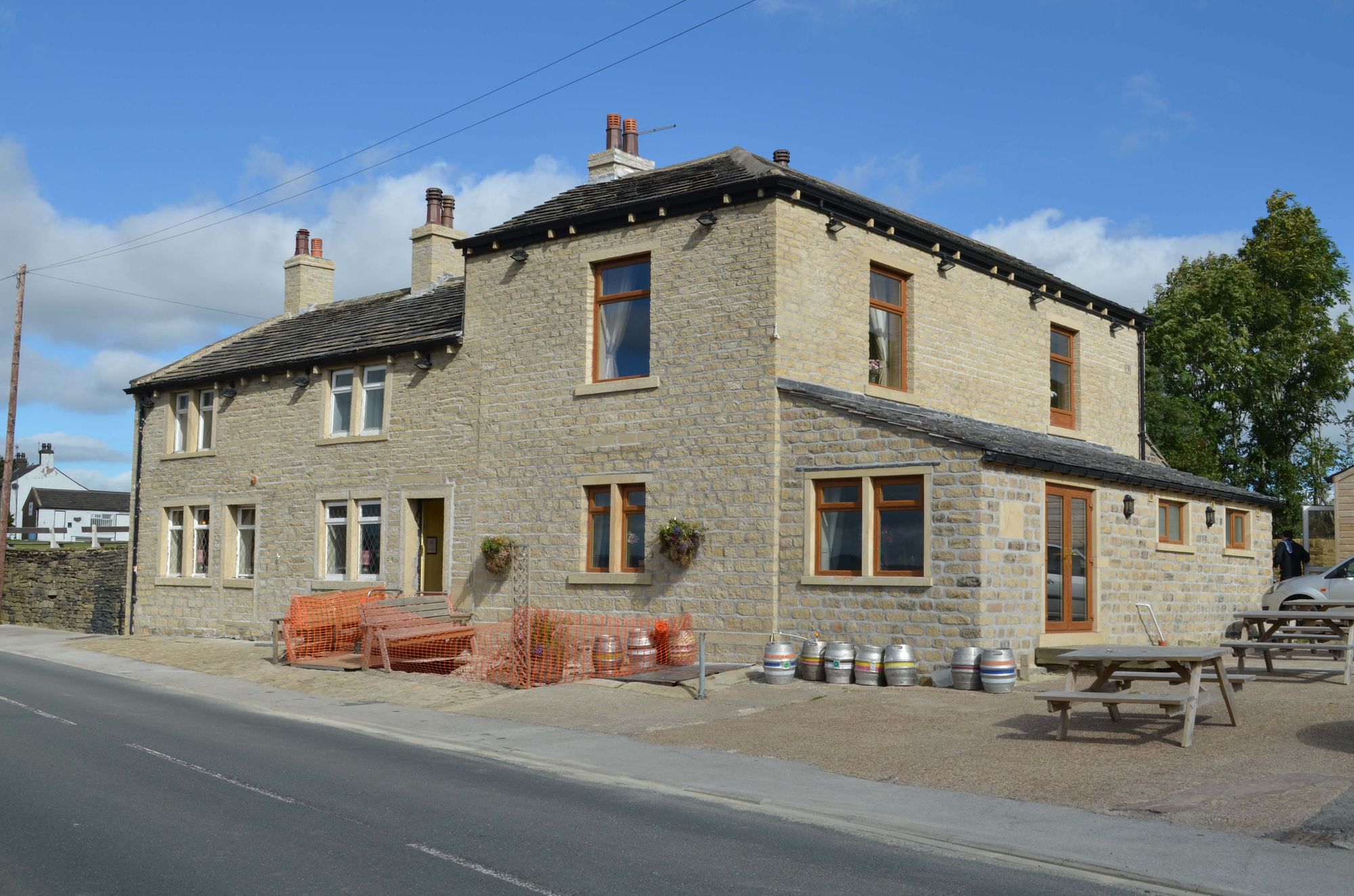Golden Fleece. (Pub, External). Published on 29-09-2013