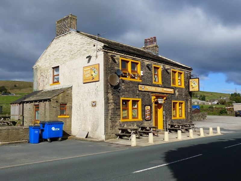 Golden Fleece. (Pub, External). Published on 13-10-2013