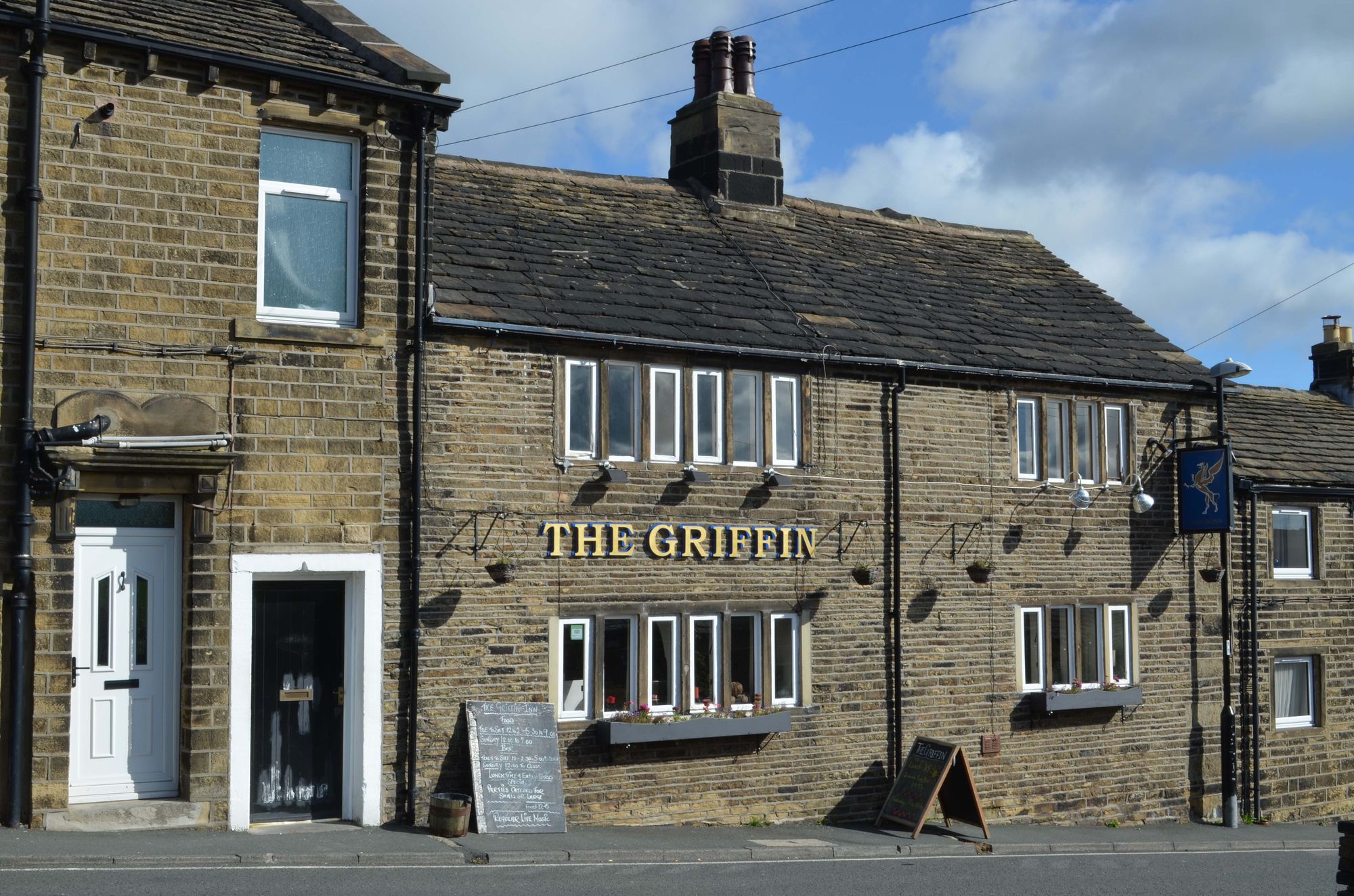 Griffin. (Pub, External). Published on 29-09-2013
