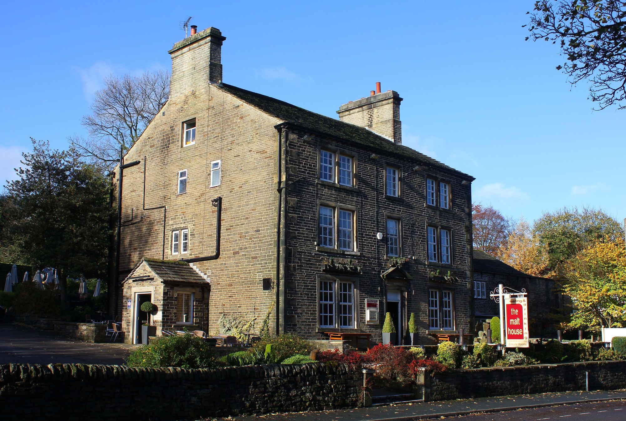 Malt House. (Pub, External). Published on 16-11-2013