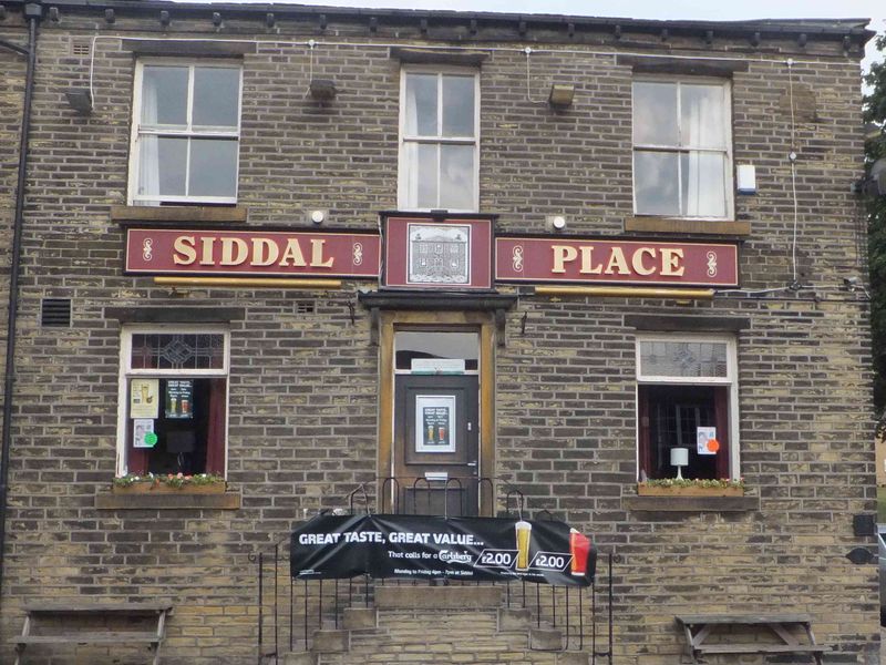 Siddal Place. (Pub, External). Published on 07-09-2013 