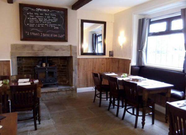 Eating area. (Pub, Restaurant). Published on 28-04-2015