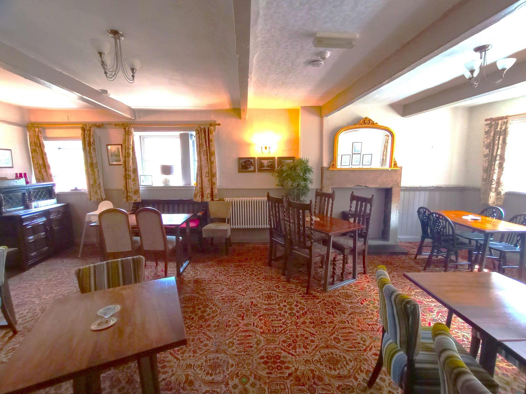 Seating area on the right. (Pub). Published on 08-06-2025