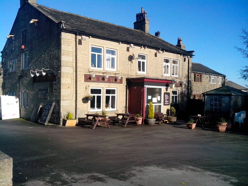 Yew Tree. (Pub, External). Published on 11-11-2013