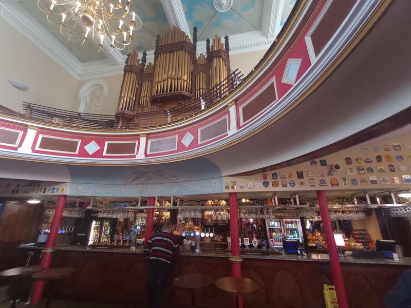 Bar and Balcony. (Pub, Bar). Published on 01-09-2023