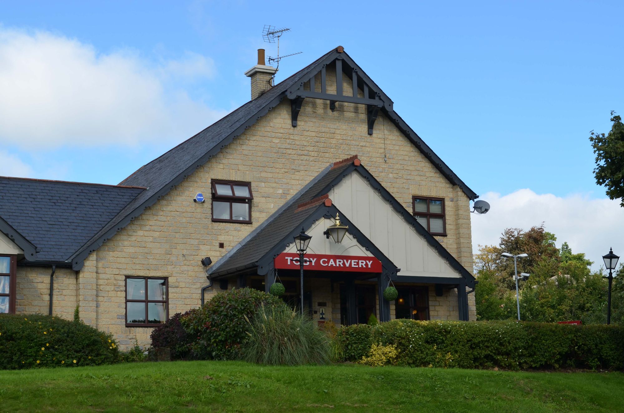 Toby Carvery Huddersfield. (Pub, External). Published on 29-09-2013