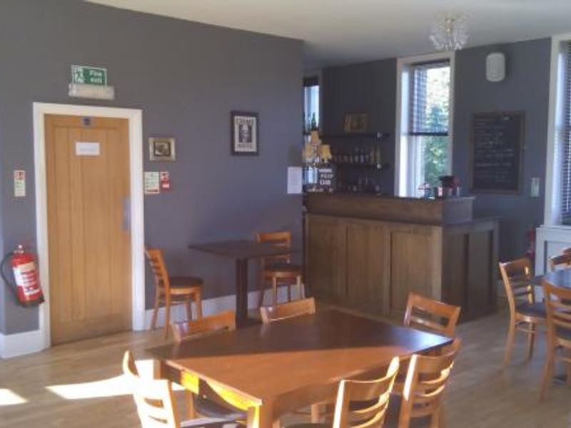 Upstairs bar. (Pub, Bar). Published on 02-06-2015