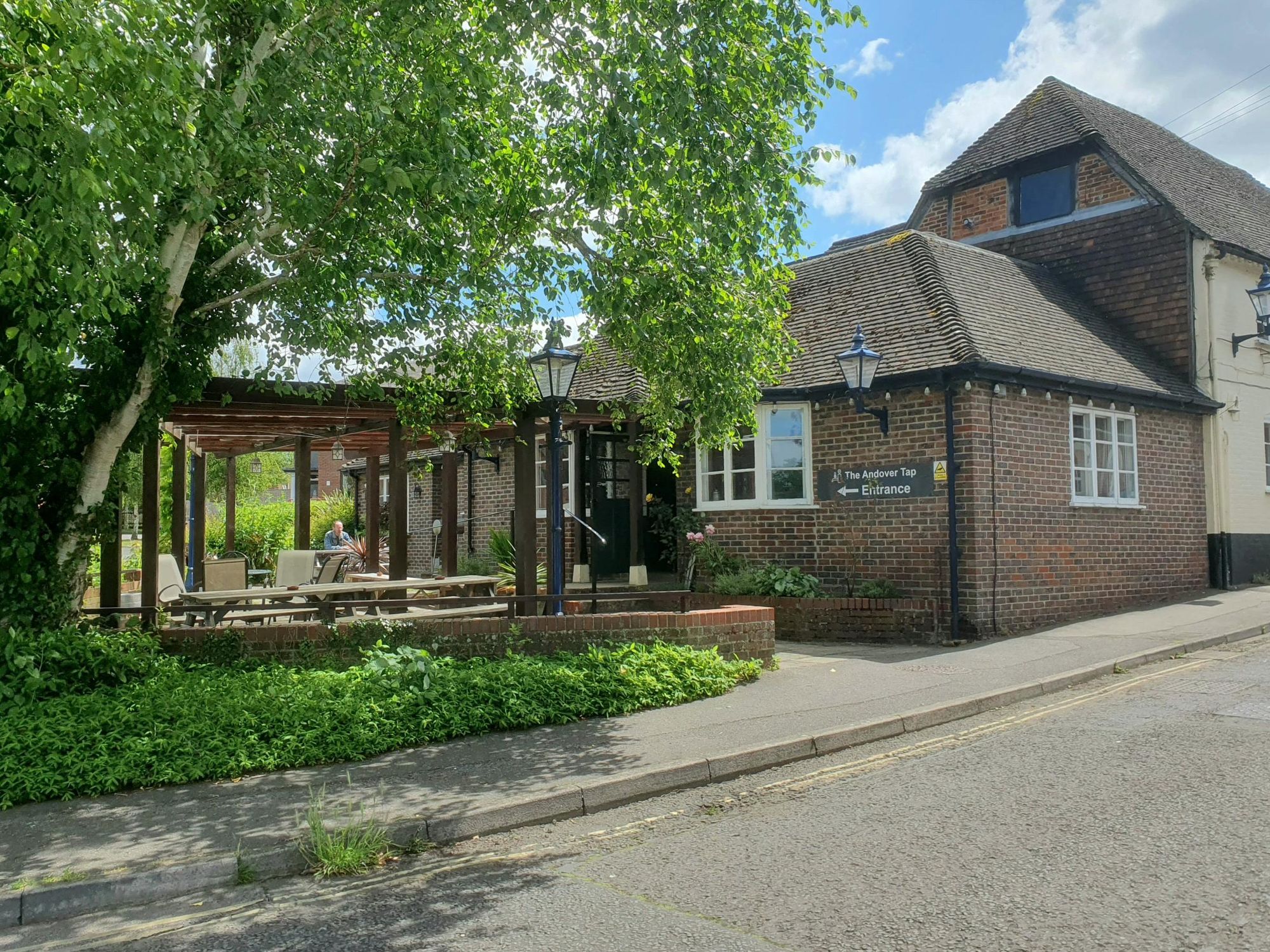 Andover Tap at the Lamb (Photo: Pete Horn 05/06/2024). (Pub, External). Published on 05-06-2024