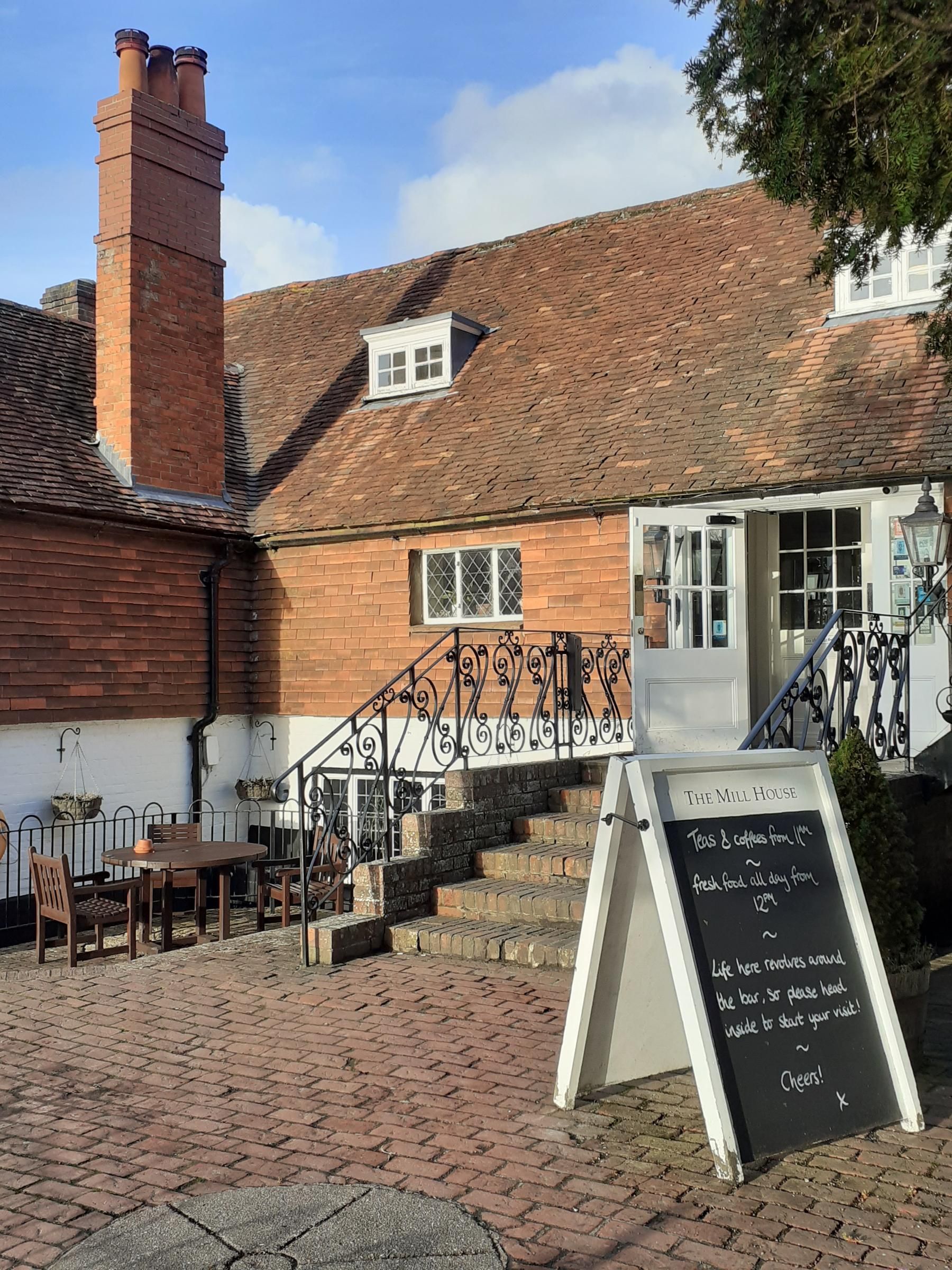 (Pub, External, Sign). Published on 24-04-2022