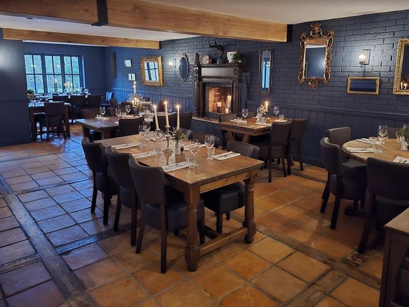 Falcon Interior, Phil Bell 28/9/25. (Restaurant). Published on 28-09-2025