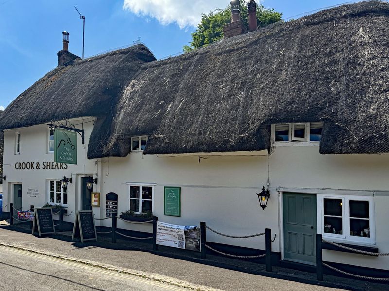 (Pub, Key). Published on 04-06-2024