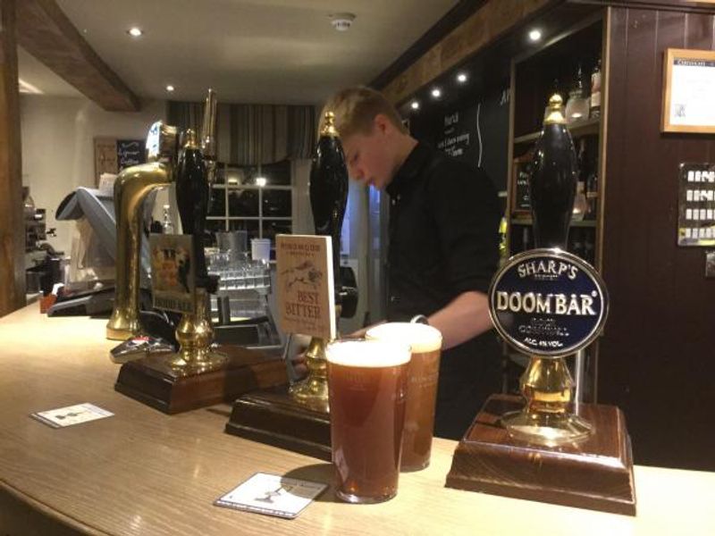 (Pub, Bar). Published on 10-02-2015 