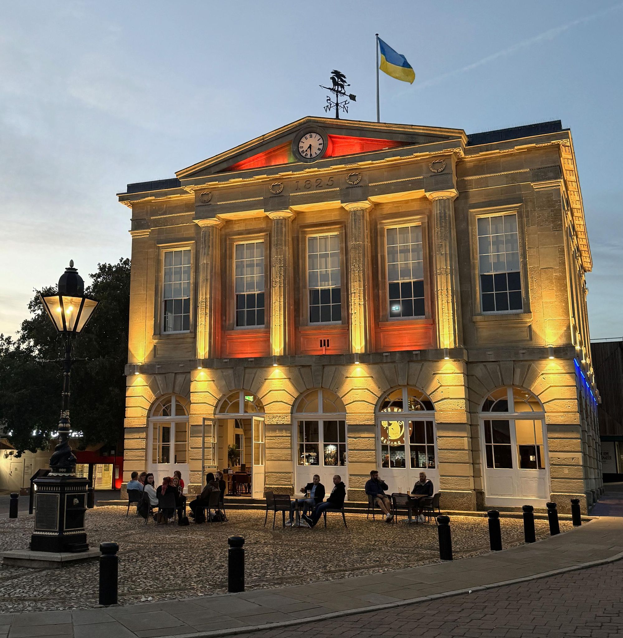 (Pub, External, Bar, Key). Published on 19-09-2025