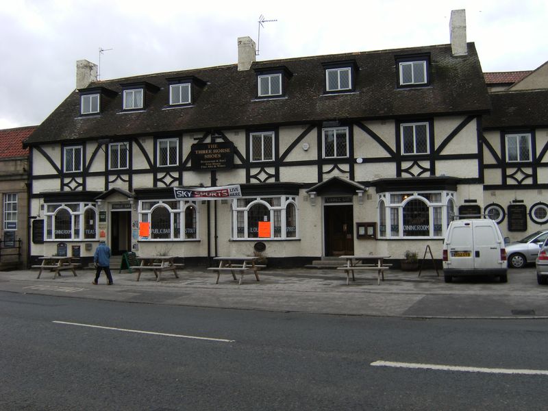 The Three Horse Shoes, 2014. (Pub, External). Published on 25-08-2014