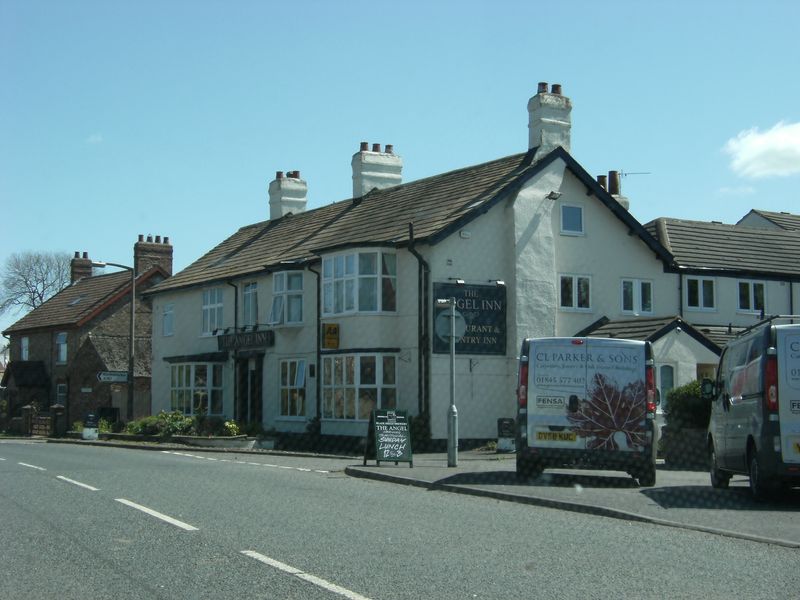 The Angel Inn, 2014. (Pub, External). Published on 25-08-2014