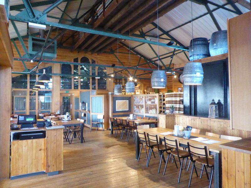 (Pub, Restaurant). Published on 24-08-2019