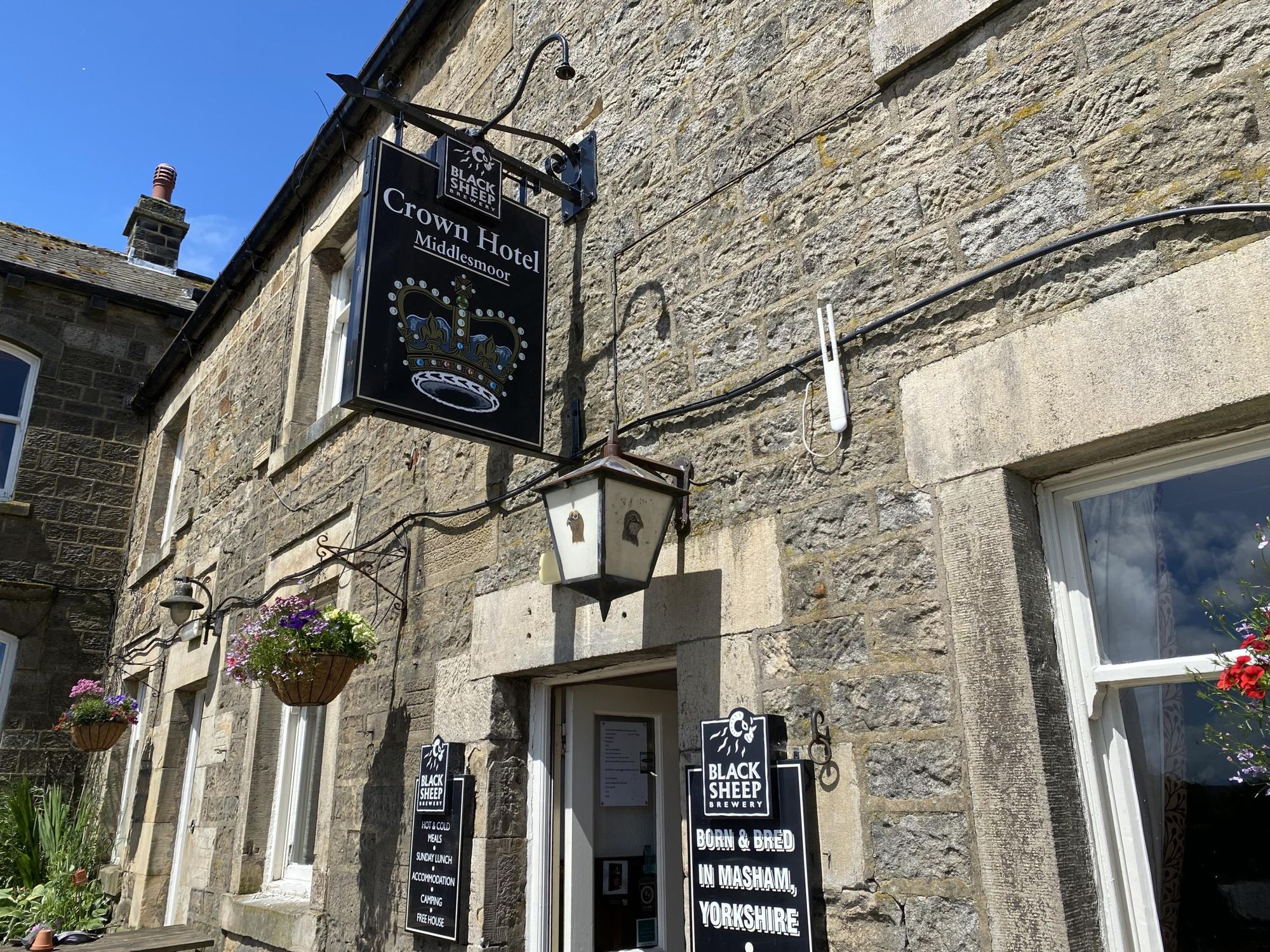 2024. (Pub, External, Sign). Published on 30-06-2024