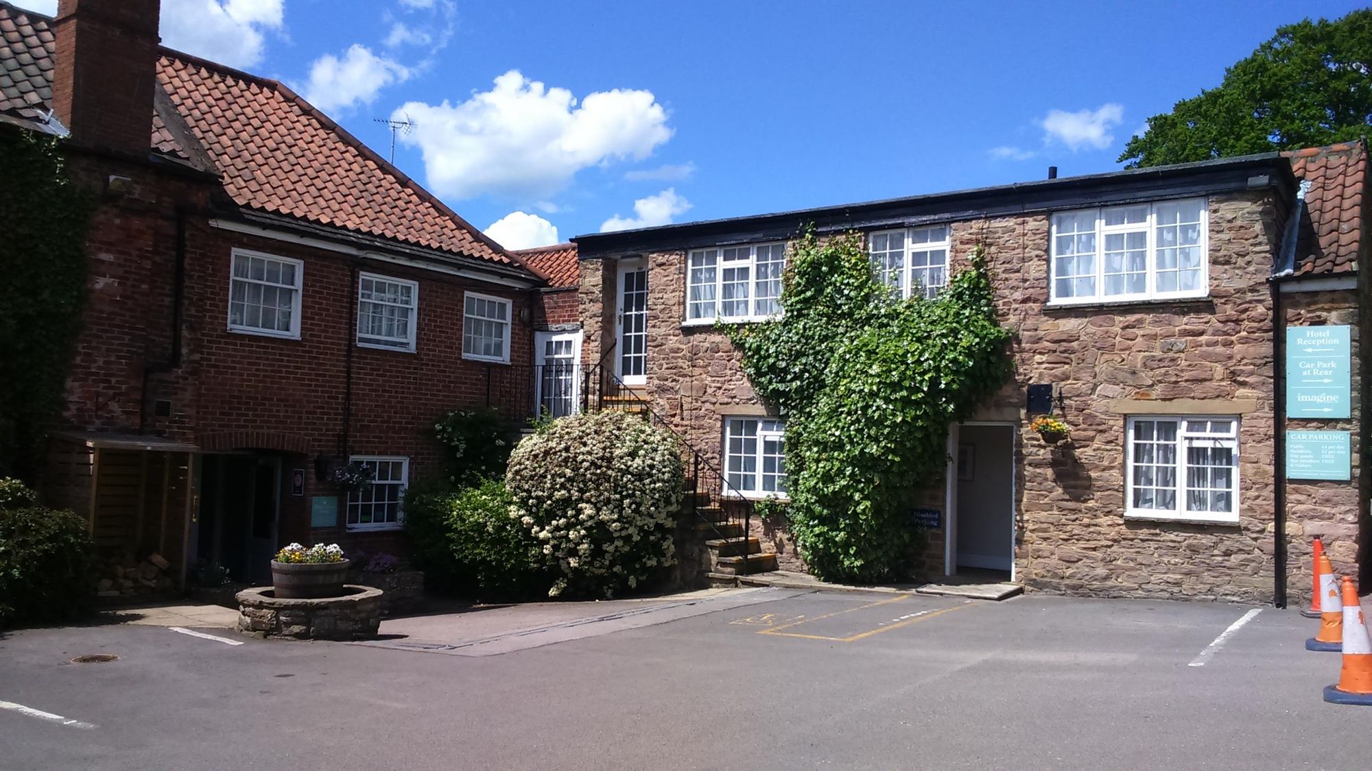 Storm Restaurant & Bar at The Dower House Hotel, 2019. (Pub, External). Published on 06-06-2019