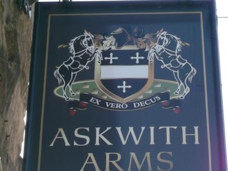 (Pub, Sign). Published on 14-05-2016
