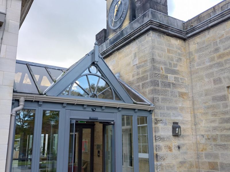 (Pub, External, Key). Published on 28-10-2025