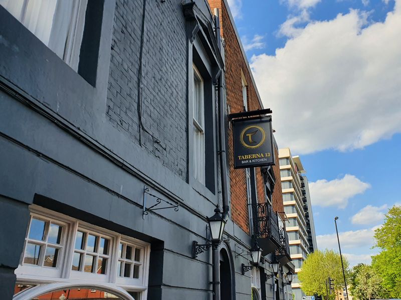 Bar Terminus, Southampton. (Pub, External). Published on 26-04-2022