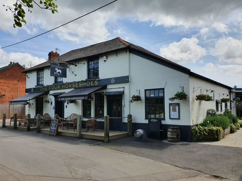 Four Horseshoes, Nursling (Photo: Pete Horn 21st May 2021). (Pub, External). Published on 21-05-2022 