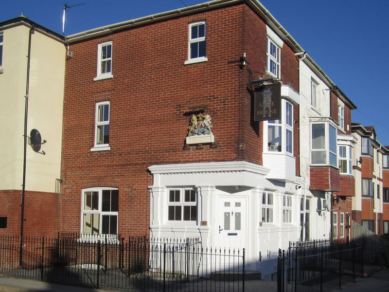 Gatehouse, Southampton. (External, Key). Published on 29-11-2012
